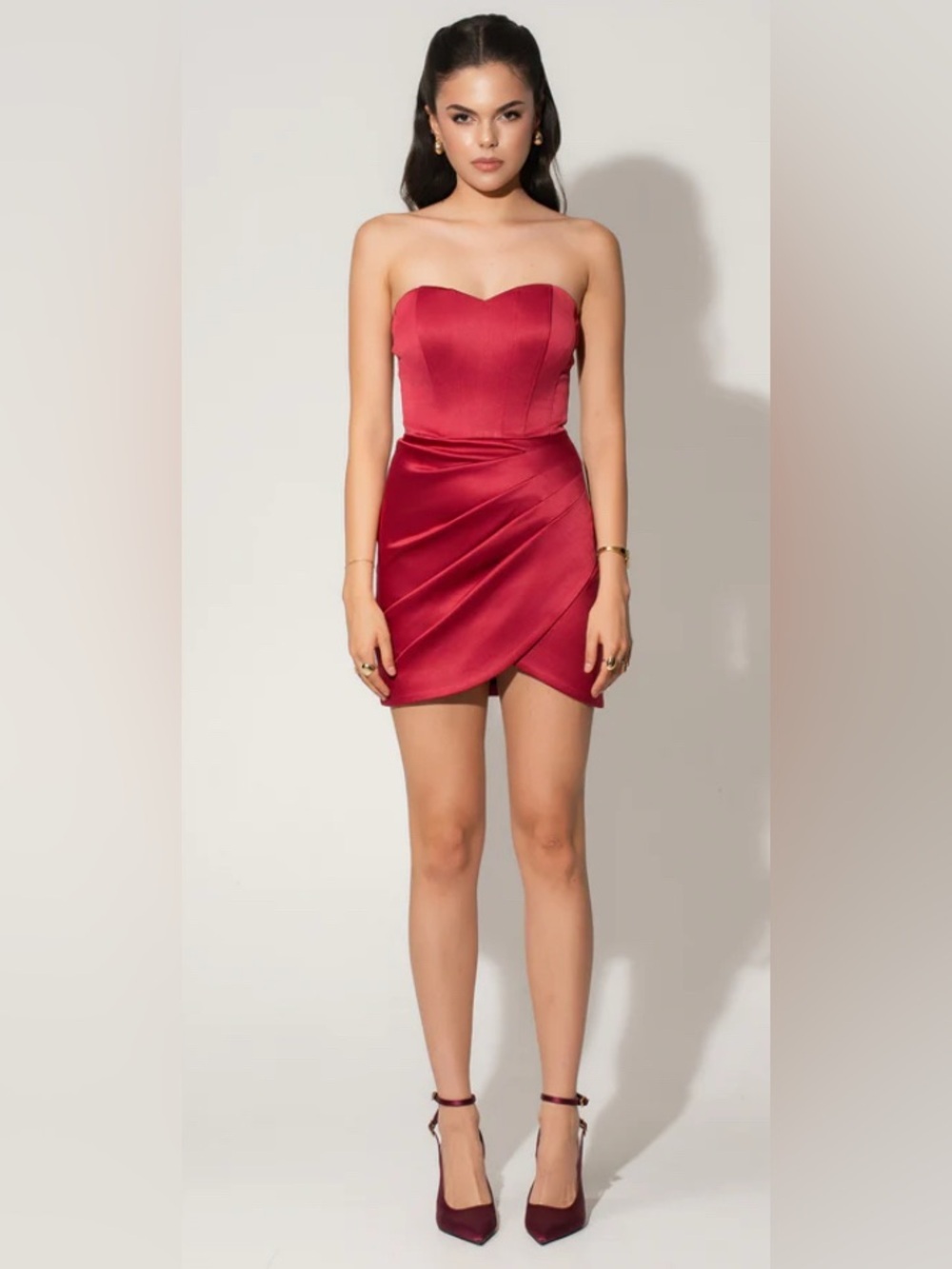 Tia Dorraine Strapless Satin Sweetheart Mini Dress in Burgundy